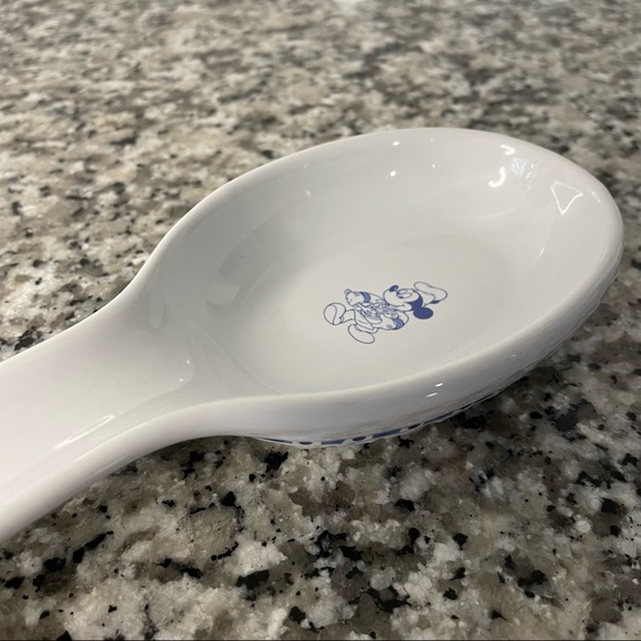 Disney Gourmet Mickey Spoon Rest - Picture 10 of 12